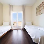Deluxe Apartament *