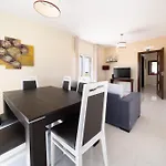 Deluxe Apartament *